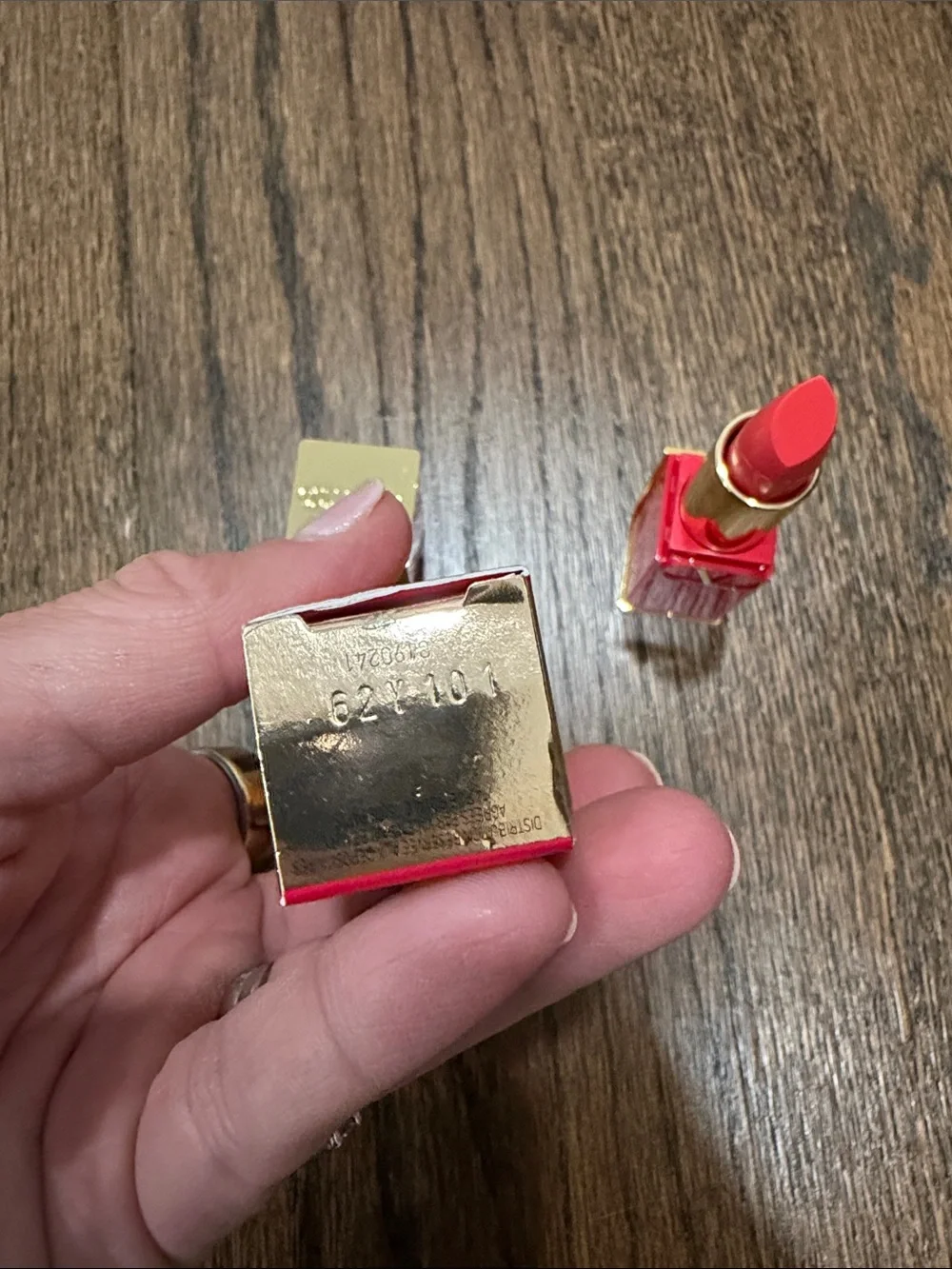 Valentino Rosso Satin Lipstick 400R Roma Fab